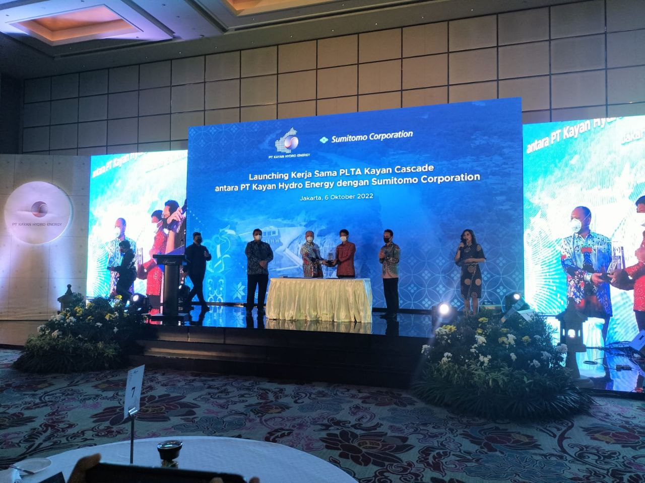 Di Hadapan Menko Perekonomian dan Dubes Jepang, KHE – Sumitomo Tandatangani Kesepakatan Kerja Sama Bangun PLTA Kayan Cascade