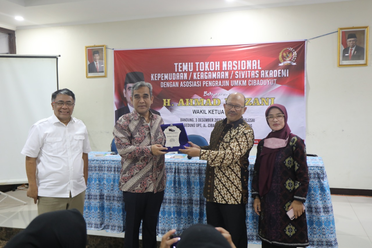 Di Hadapan Sekjen Gerindra, UMKM Cibaduyut Bandung Siap Dukung Prabowo